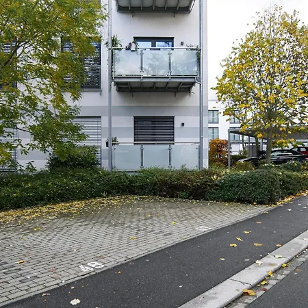 Jama - Modern&bright, Terrasse, Freies Parken, Wlan, Grosse Gruppen #1 Apartment