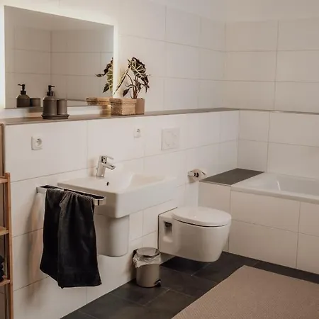 Apartmán Jama - Modern&bright, Terrasse, Freies Parken, Wlan, Grosse Gruppen #1 Würzburg