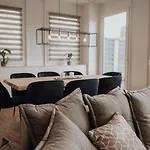 Jama - Modern&bright, Terrasse, Freies Parken, Wlan, Grosse Gruppen #1