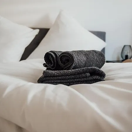 Jama - Modern&bright, Terrasse, Freies Parken, Wlan, Große Gruppen #1 Apartment Würzburg