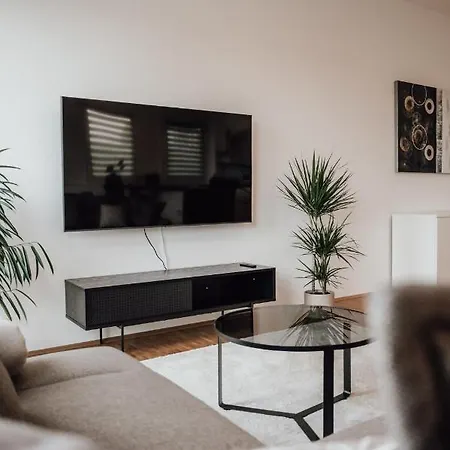 Apartment Jama - Modern&bright, Terrasse, Freies Parken, Wlan, Große Gruppen #1 *