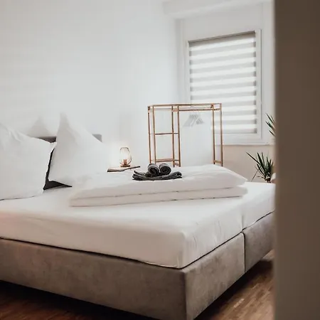 Jama - Modern&bright, Terrasse, Freies Parken, Wlan, Große Gruppen #1 Apartment Würzburg