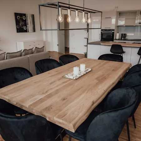 Jama - Modern&bright, Terrasse, Freies Parken, Wlan, Große Gruppen #1 * Würzburg