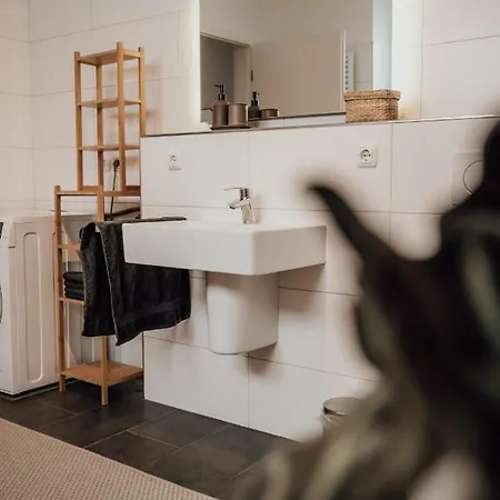 Jama - Modern&bright, Terrasse, Freies Parken, Wlan, Große Gruppen #1 Würzburg